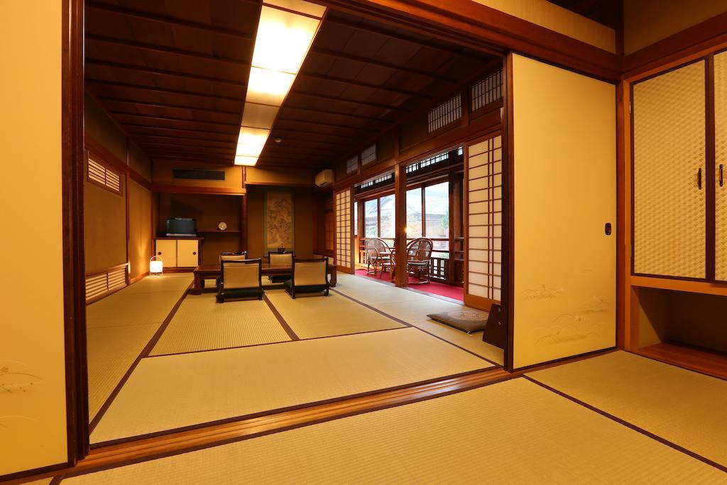 Hotel Mikiya Toyooka  Pokoj fotografie
