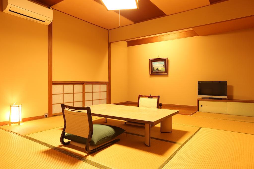 Hotel Mikiya Toyooka  Pokoj fotografie
